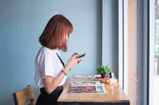 カフェ店員
