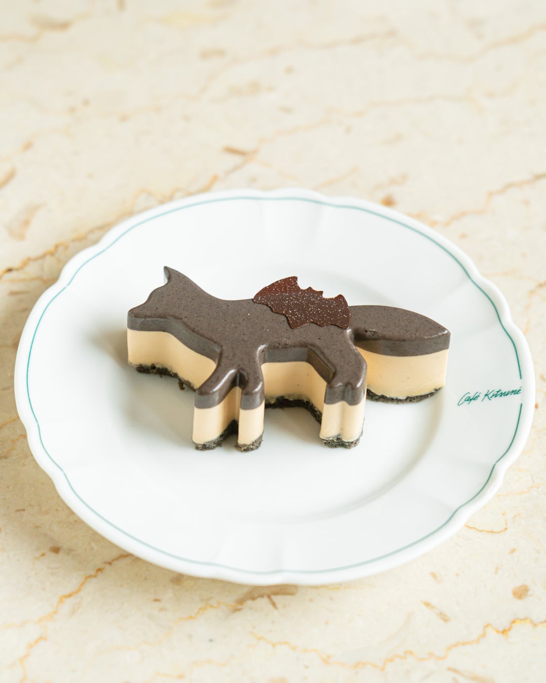 渋皮栗とカカオ70％チョコレートを使ったCafé Kitsunéのマロンショコラシェイク