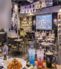 Team Cafe Tokyoスタッフがコラボカフェ店舗で飲食運営を行う様子